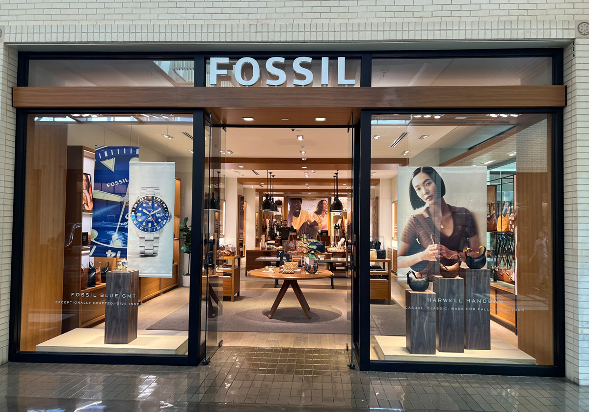 Fossil storefront. Your local Fossil Watches, Wallets, Bags & Accessories in <TMPL_VAR EXPR=ucfirst(lc(city))>, <TMPL_VAR EXPR=ucfirst(lc(state))
